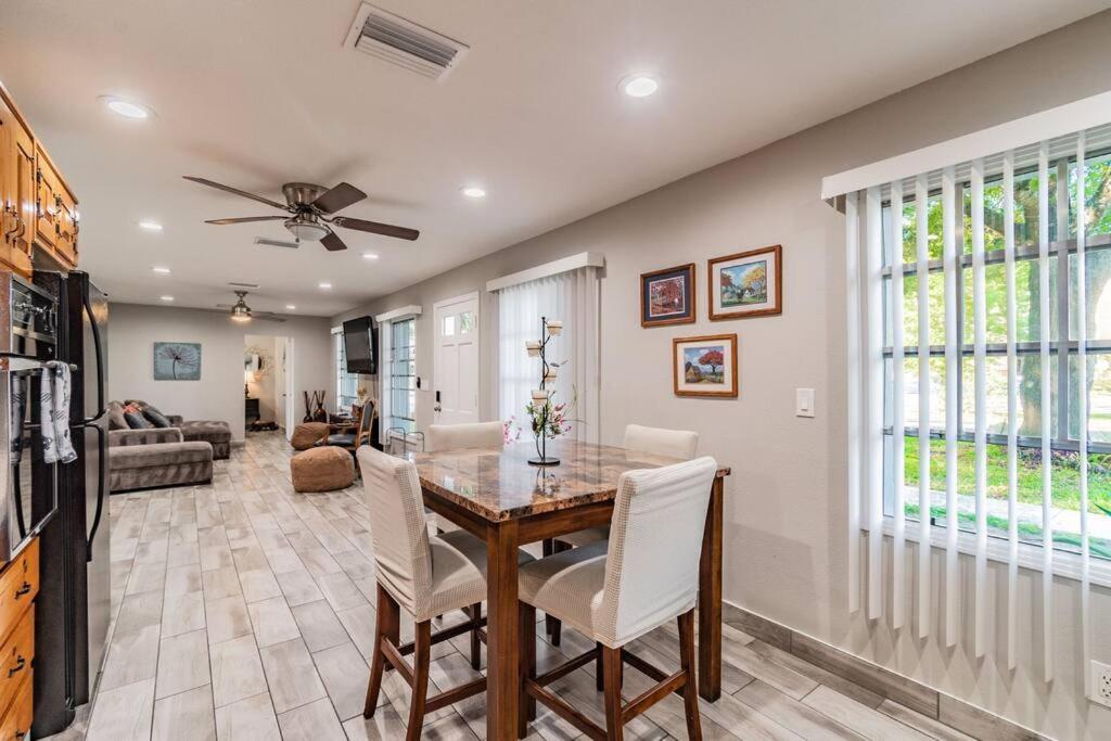 Town 'N' Country Cozy Corner, Your Florida Fun Hub Tampa Exterior foto